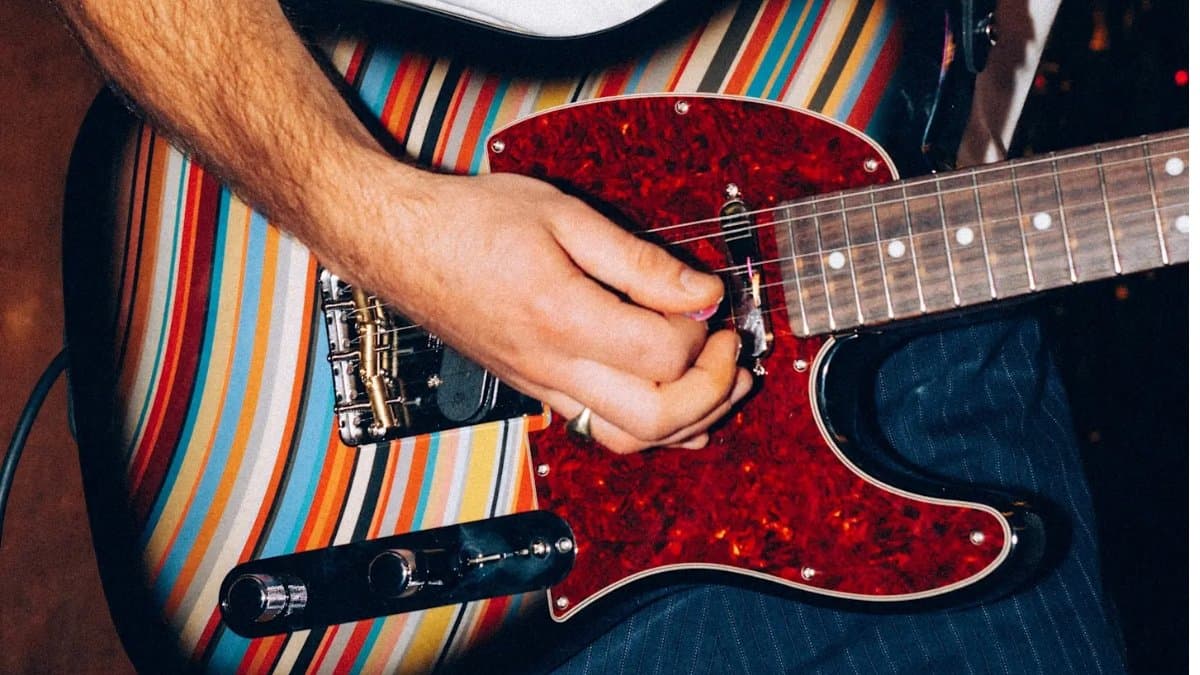 Fender JapanとPaul Smithのコラボレーション。（出典：Fender Japan）